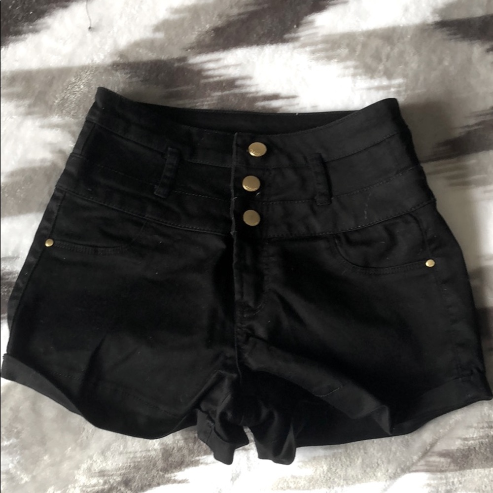Size 0 black high waisted shorts